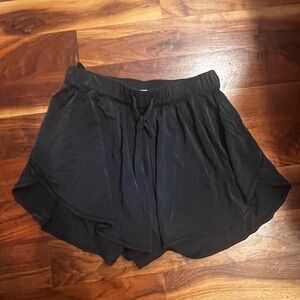 lululemon athletica Black Athletic Shorts size 2